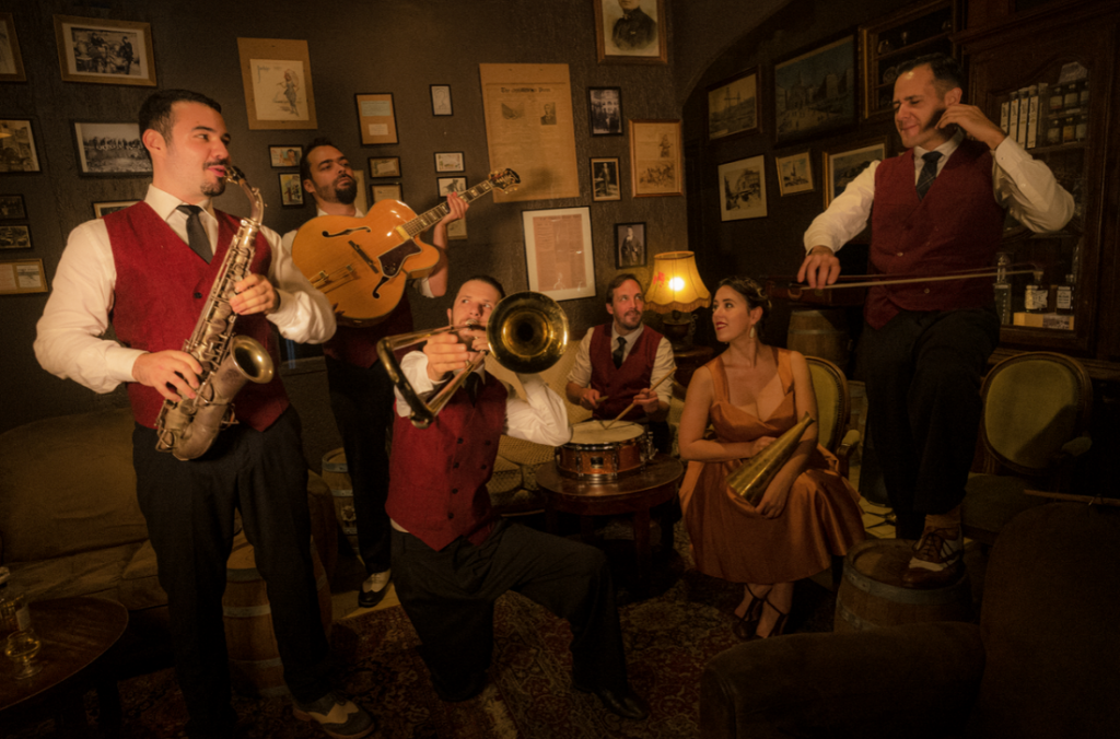 THE SHOESHINERS BAND