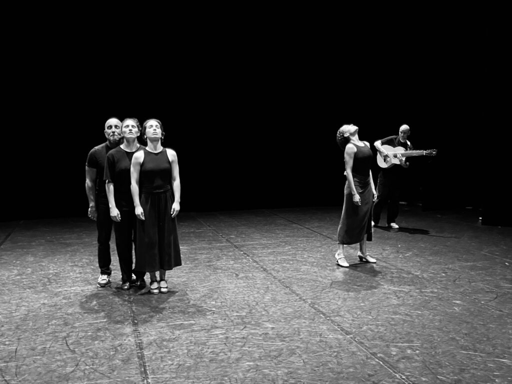 ANA PÉREZ Stabat Mater, les voix du corps