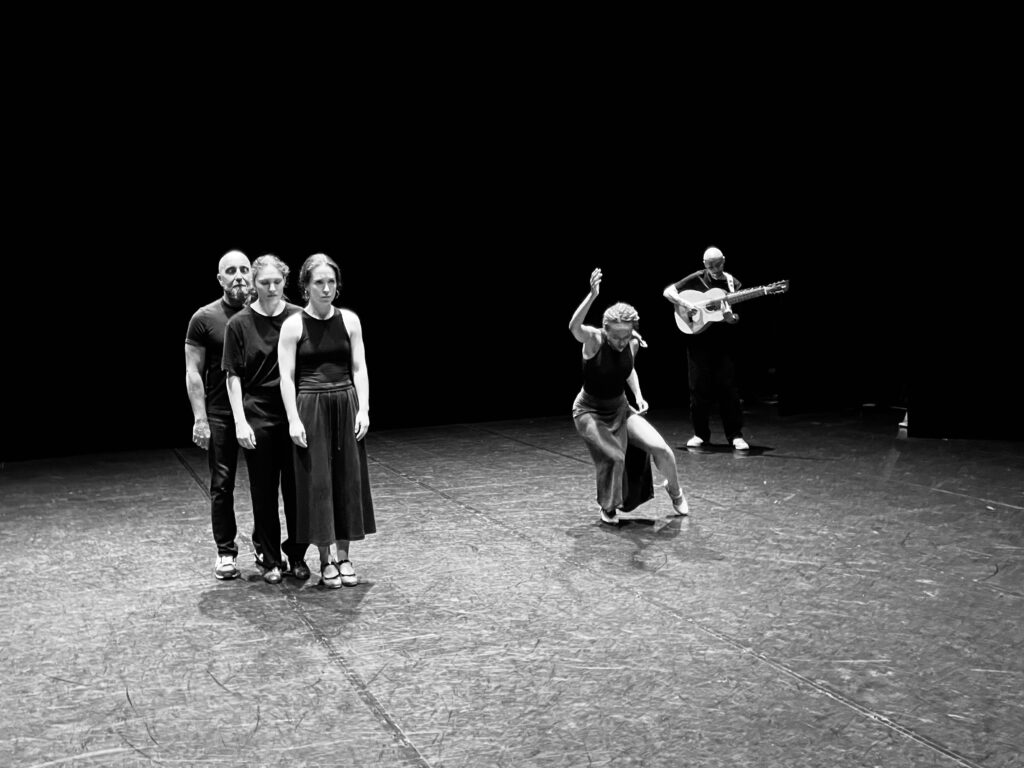 ANA PÉREZ Stabat Mater, les voix du corps